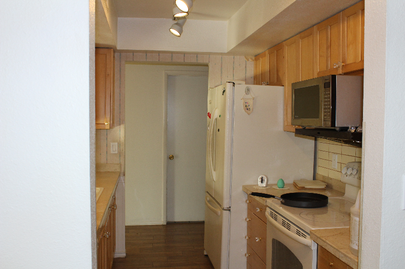 10034 N 33rd Ave - Photo 7 of 16