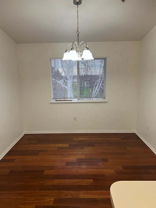 565 Peerless Way - Photo 5 of 6