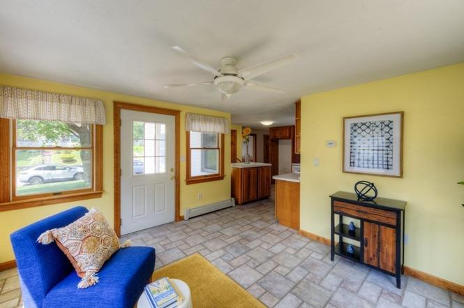 20 Falcon St - Photo 2 of 17