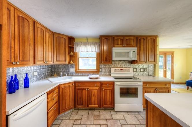 20 Falcon St - Photo 3 of 17