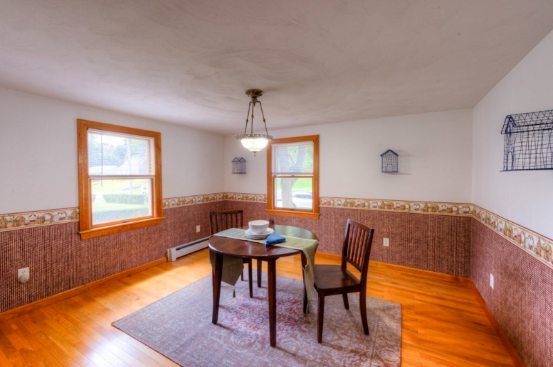 20 Falcon St - Photo 7 of 17