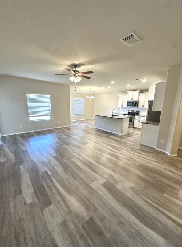 3008 Keathley Dr - Photo 3 of 14