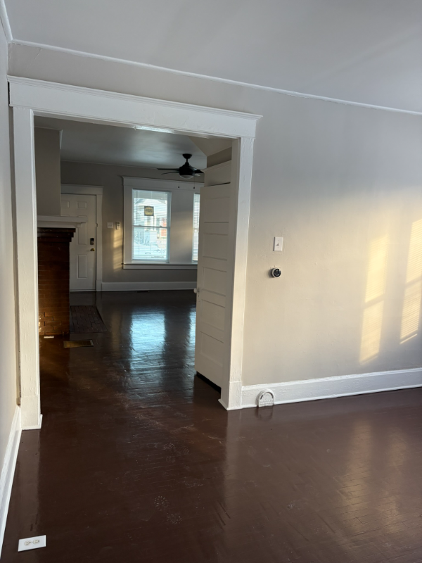 3130 N Park Ave - Photo 5 of 12