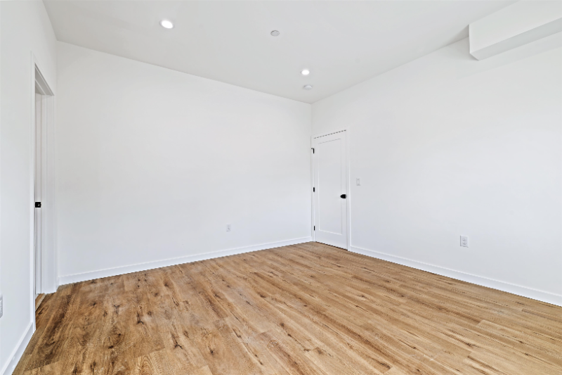 522 N St Andrews Pl - Photo 5 of 20