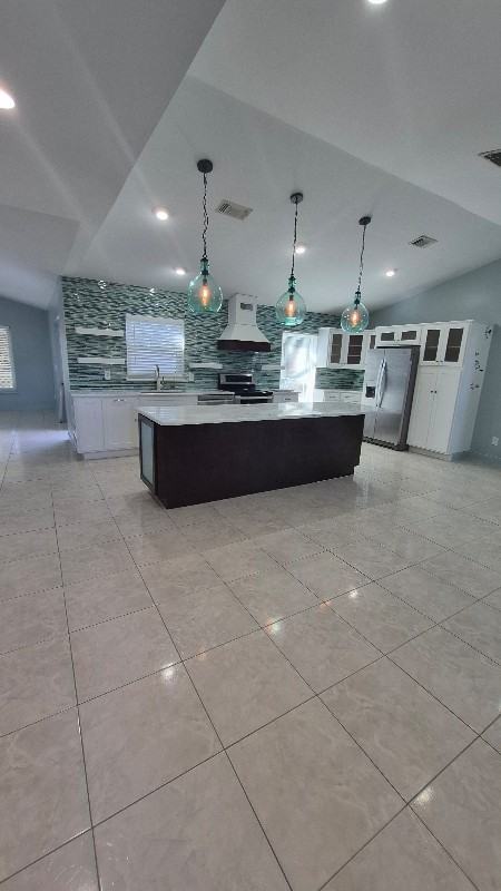 614 Caribou Ct - Photo 2 of 20