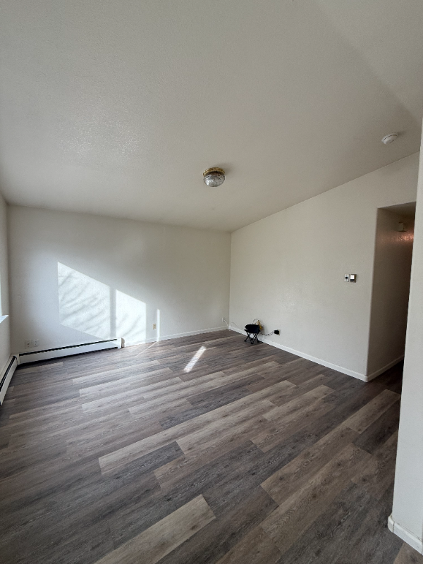 572 1/2 Cindy Ann Rd - Photo 3 of 12