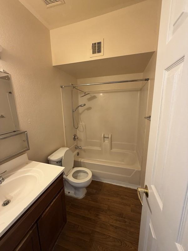 2826 E Marconi Ave - Photo 6 of 14