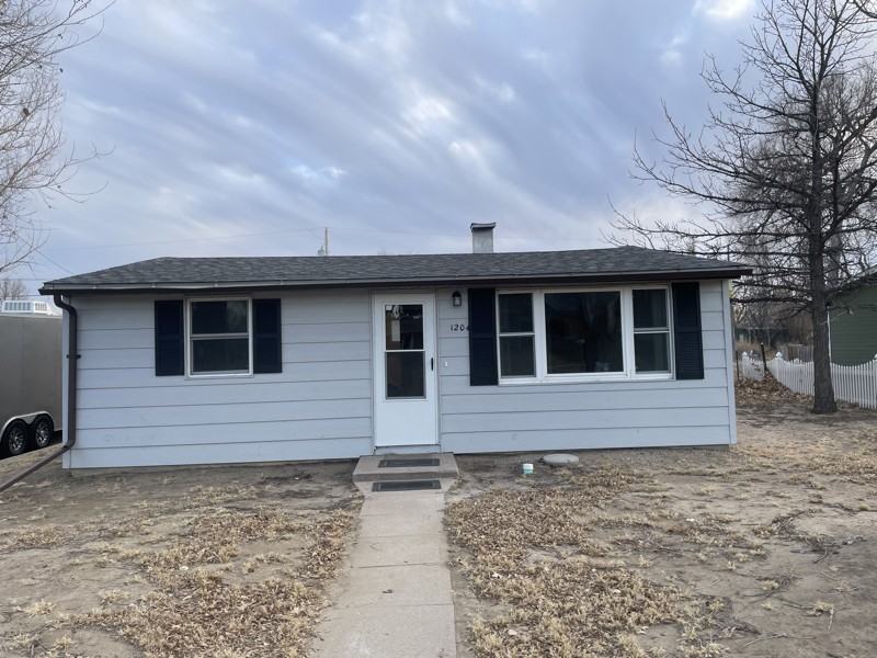 1204 Eaton St - Photo 2 of 11