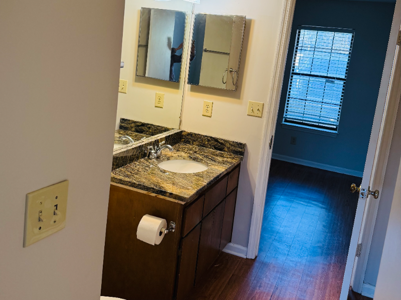 105 Wisteria Ct - Photo 2 of 4