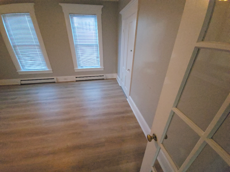 258 Notre Dame Ave #1 - Photo 6 of 8