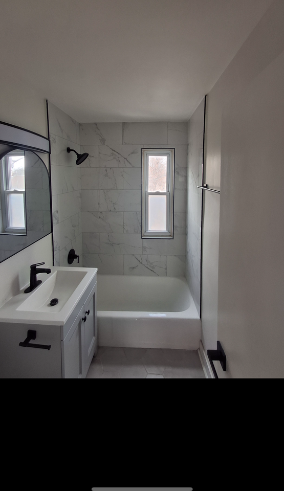 2213 169th St #20 - Photo 4 of 7