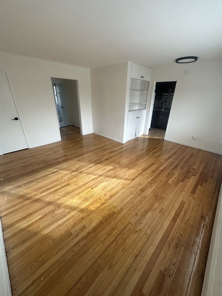 2213 169th St #20 - Photo 7 of 7