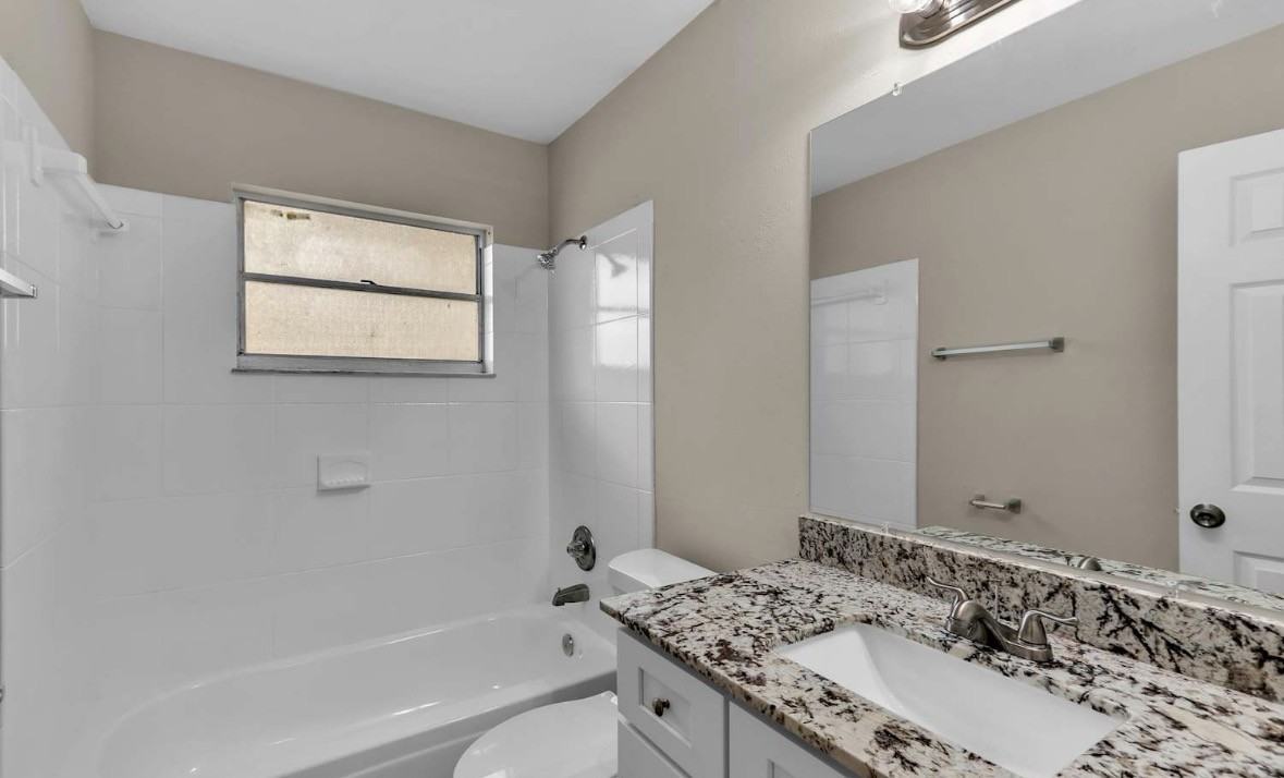 2002 E Humphrey St #NA - Photo 4 of 10