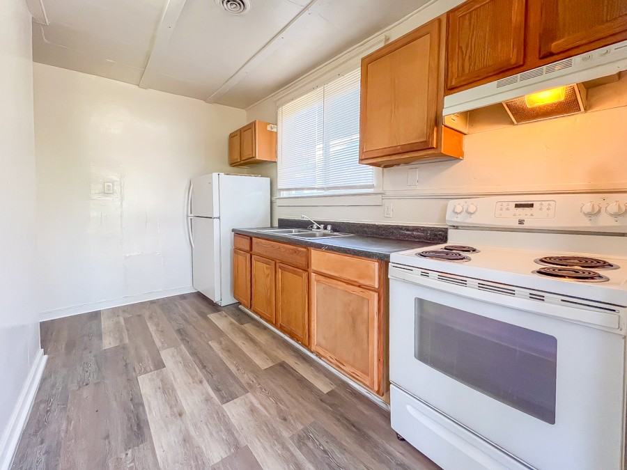 3207 Logandale Ave #NA - Photo 4 of 10