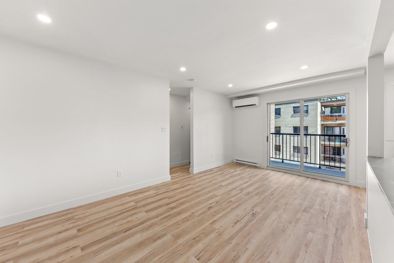 6070 Boulevard Joseph-Renaud #201 - Photo 7 of 15