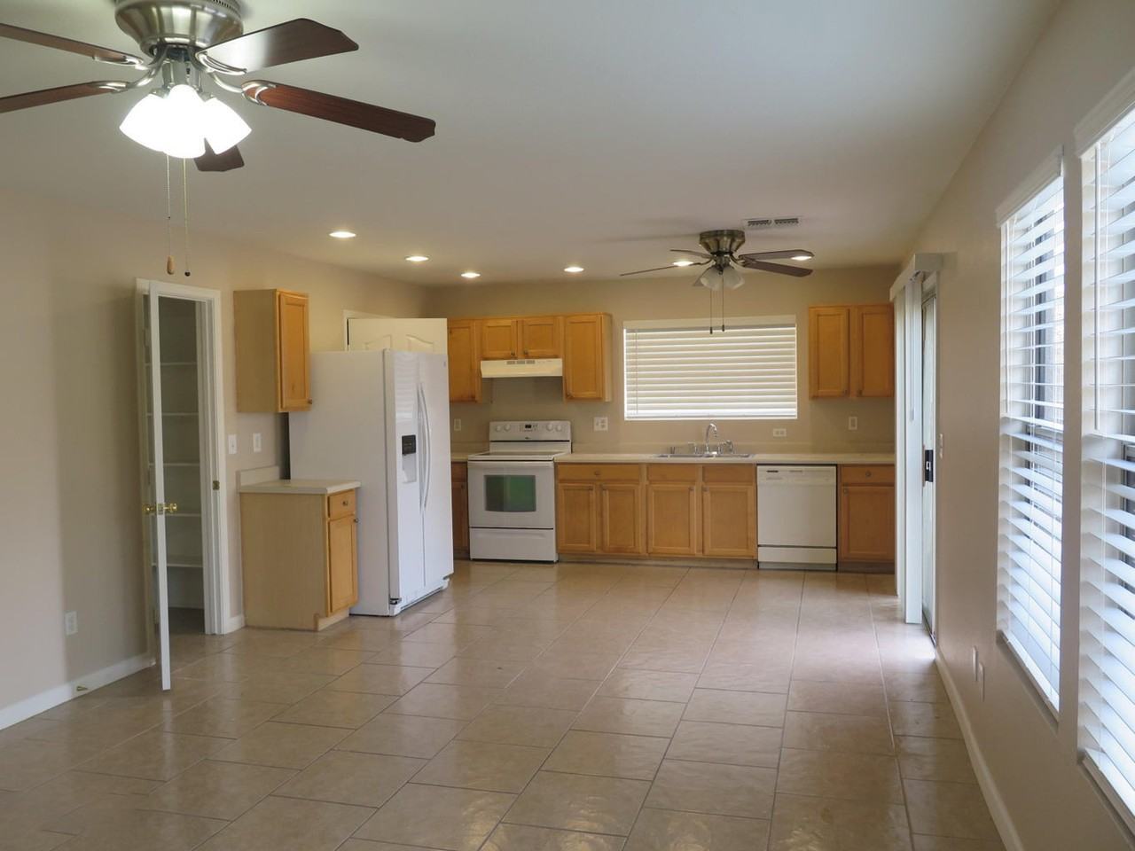 3331 S Chaparral Rd #NA - Photo 2 of 20