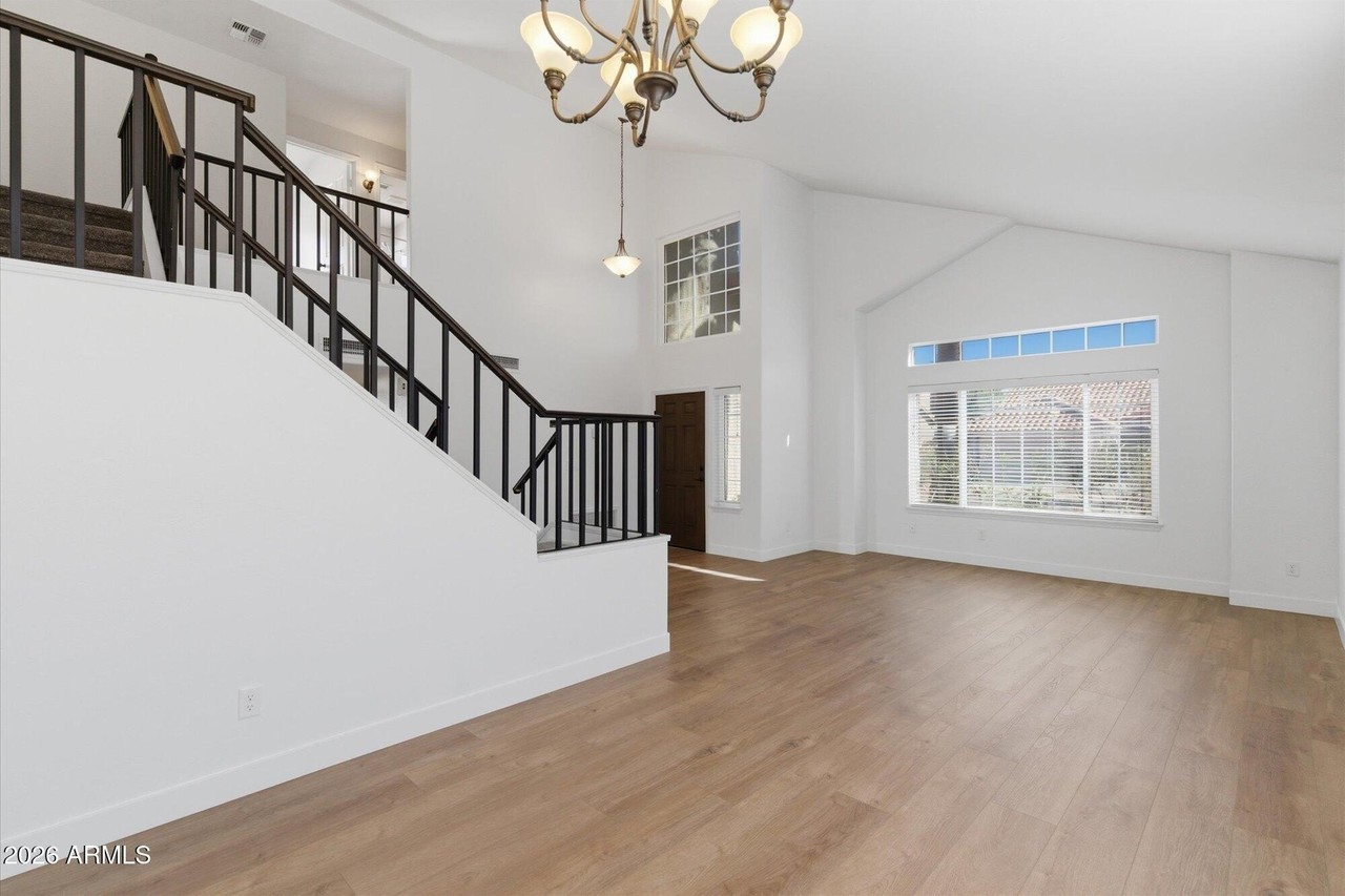 14252 S 43rd Pl - Photo 5 of 25