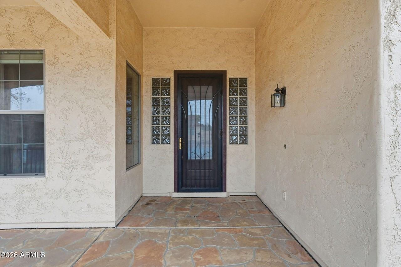 3374 E Phelps St - Photo 2 of 48