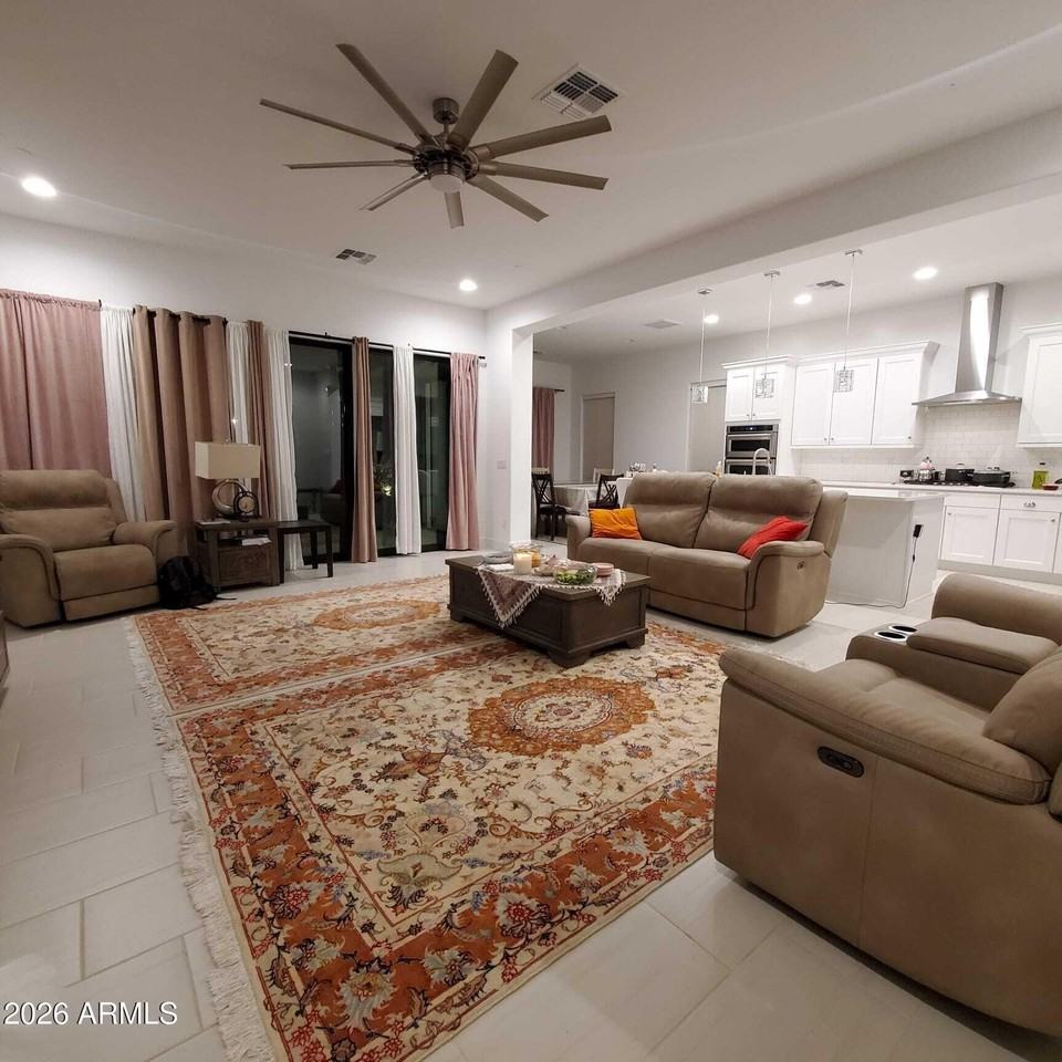 16512 S 8th Way - Photo 5 of 42