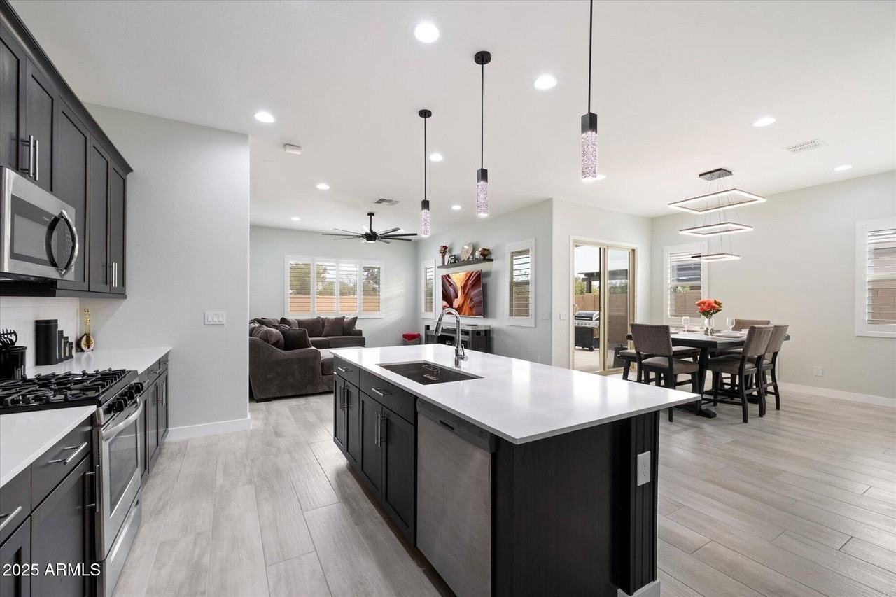 20954 E Camacho Ct - Photo 4 of 35