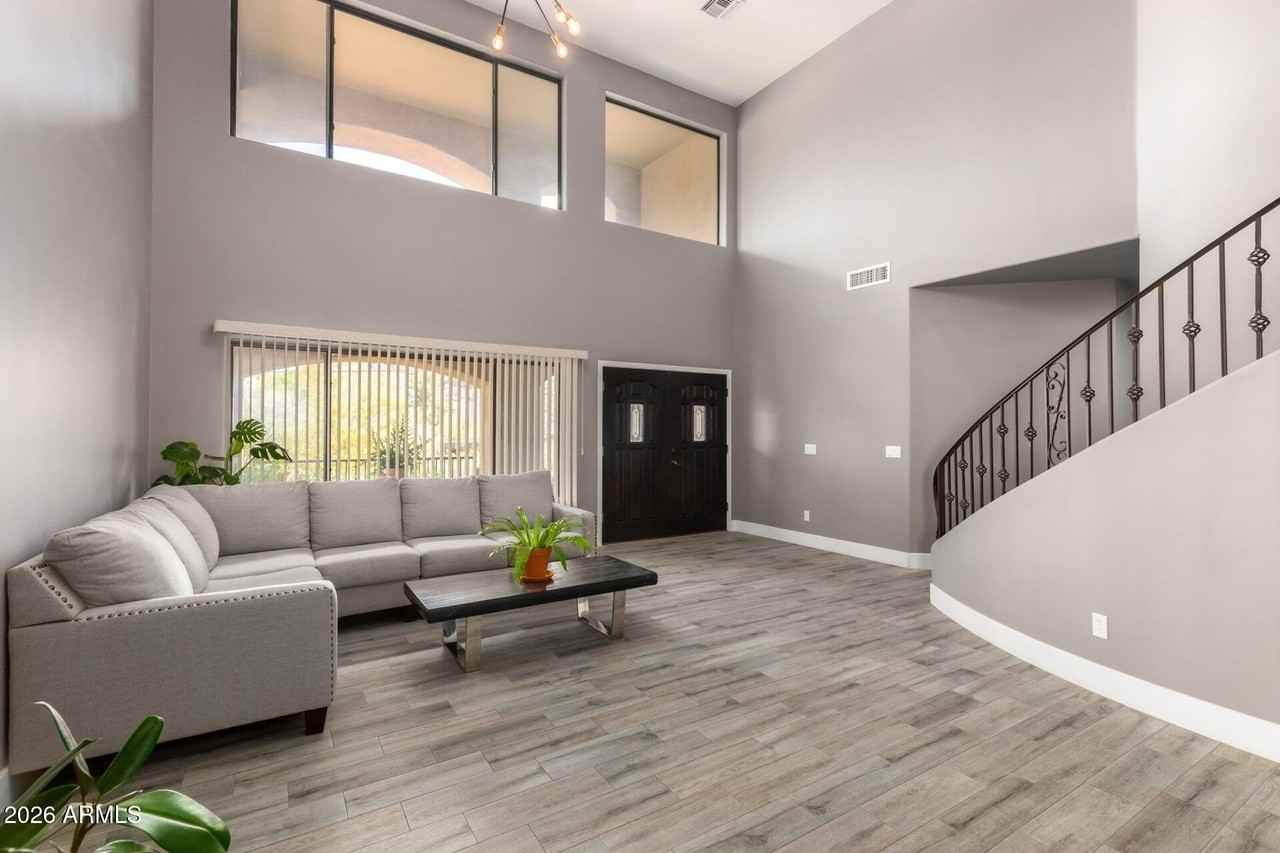 11430 N 16th St - Photo 3 of 27