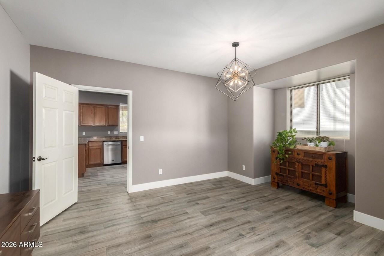 11430 N 16th St - Photo 6 of 27