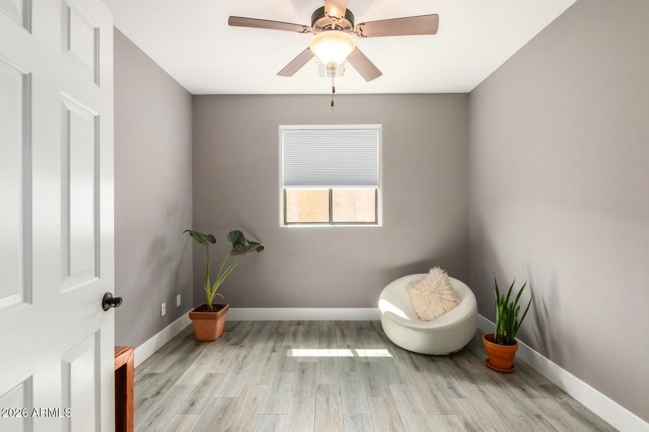 11430 N 16th St - Photo 7 of 27