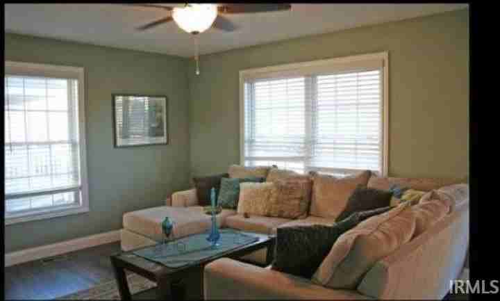 2282 S Samuel Ln - Photo 2 of 14