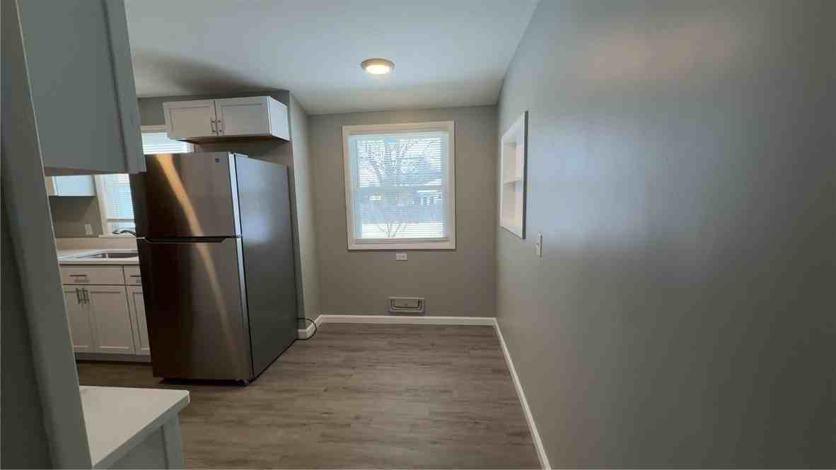 198 Skycrest Dr - Photo 5 of 26