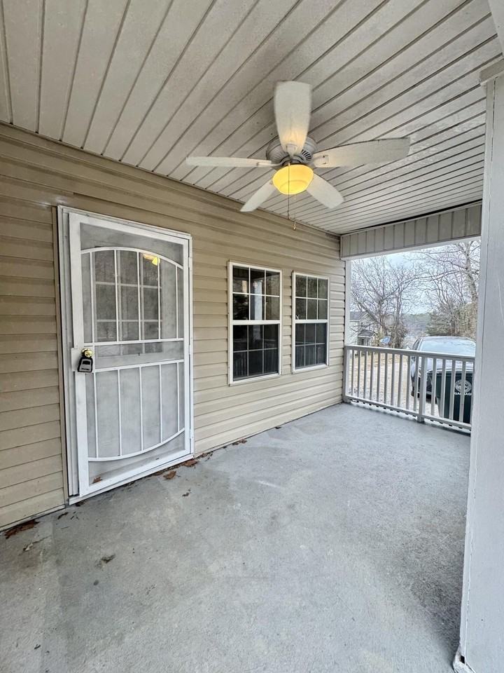 805 Gillespie Rd - Photo 4 of 24