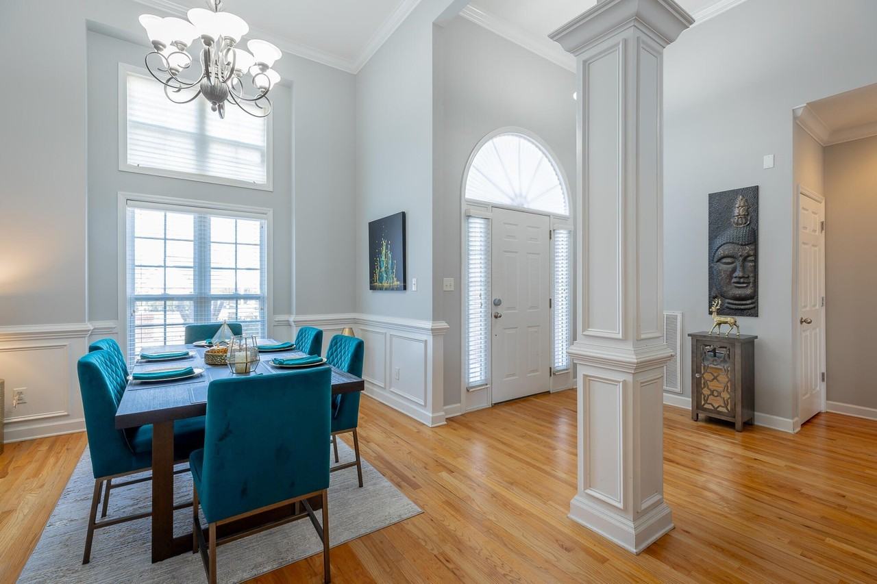 8786 Allie Dan Ct - Photo 4 of 50