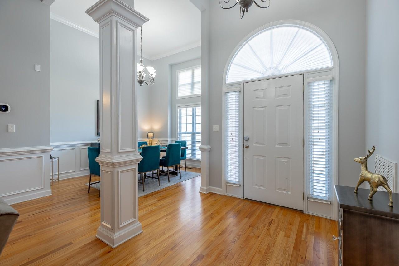 8786 Allie Dan Ct - Photo 5 of 50