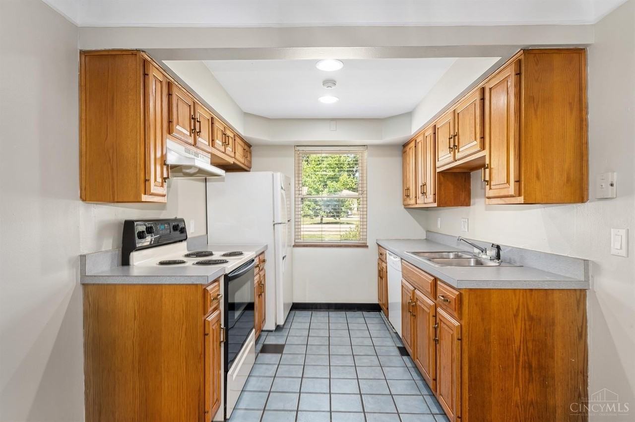 5265 Meyers Ln - Photo 5 of 26