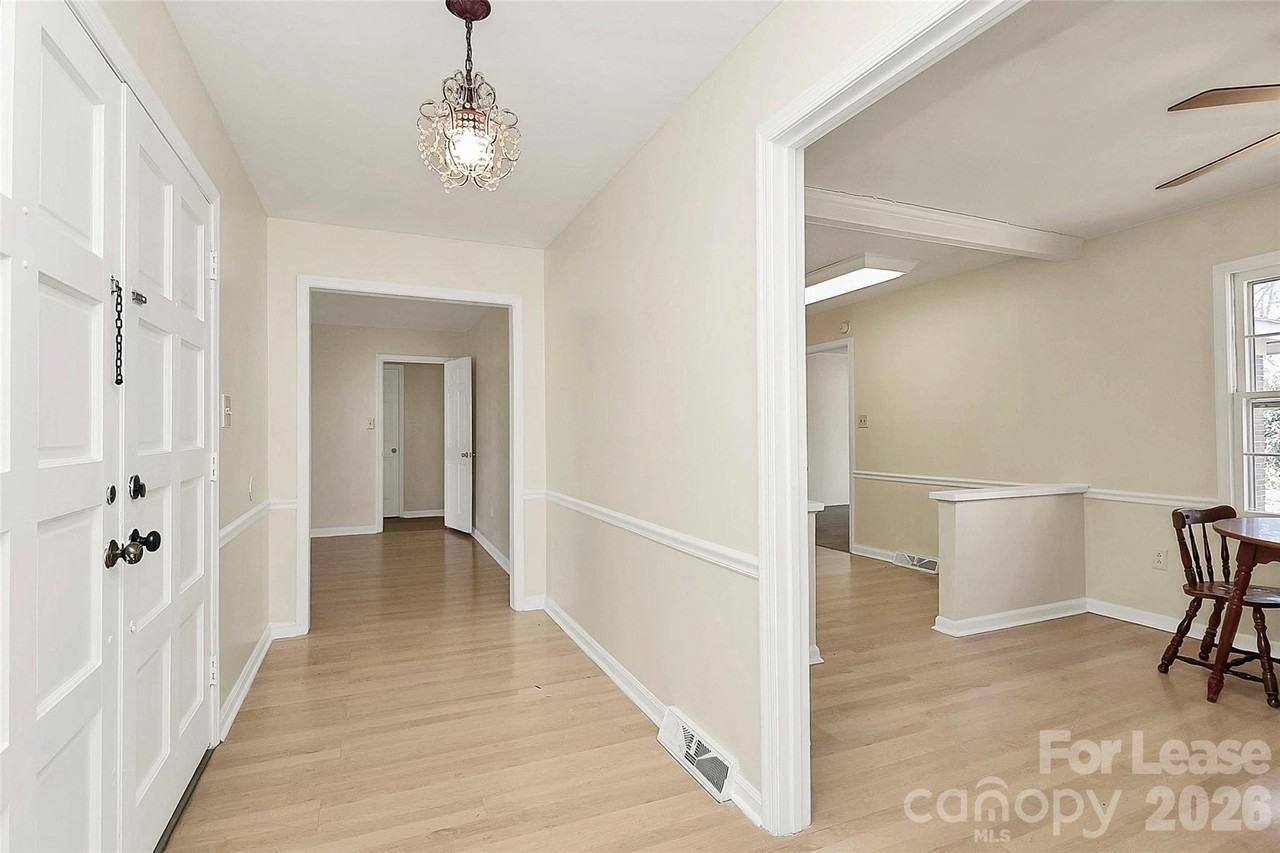 6635 Olde Savannah Rd - Photo 4 of 25