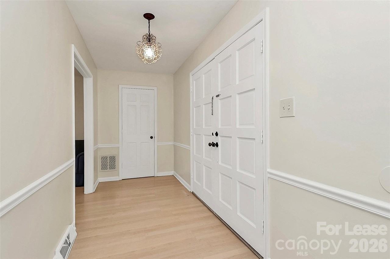 6635 Olde Savannah Rd - Photo 6 of 25