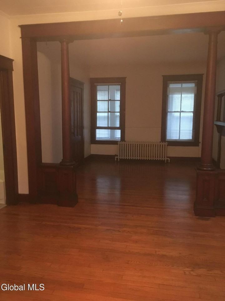 307 Broadway Unit 1 #1 - Photo 6 of 12