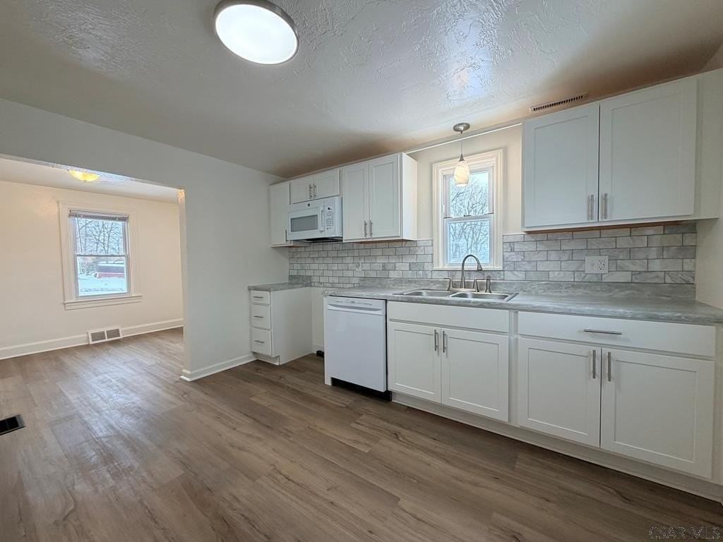 247R Darr St - Photo 2 of 17