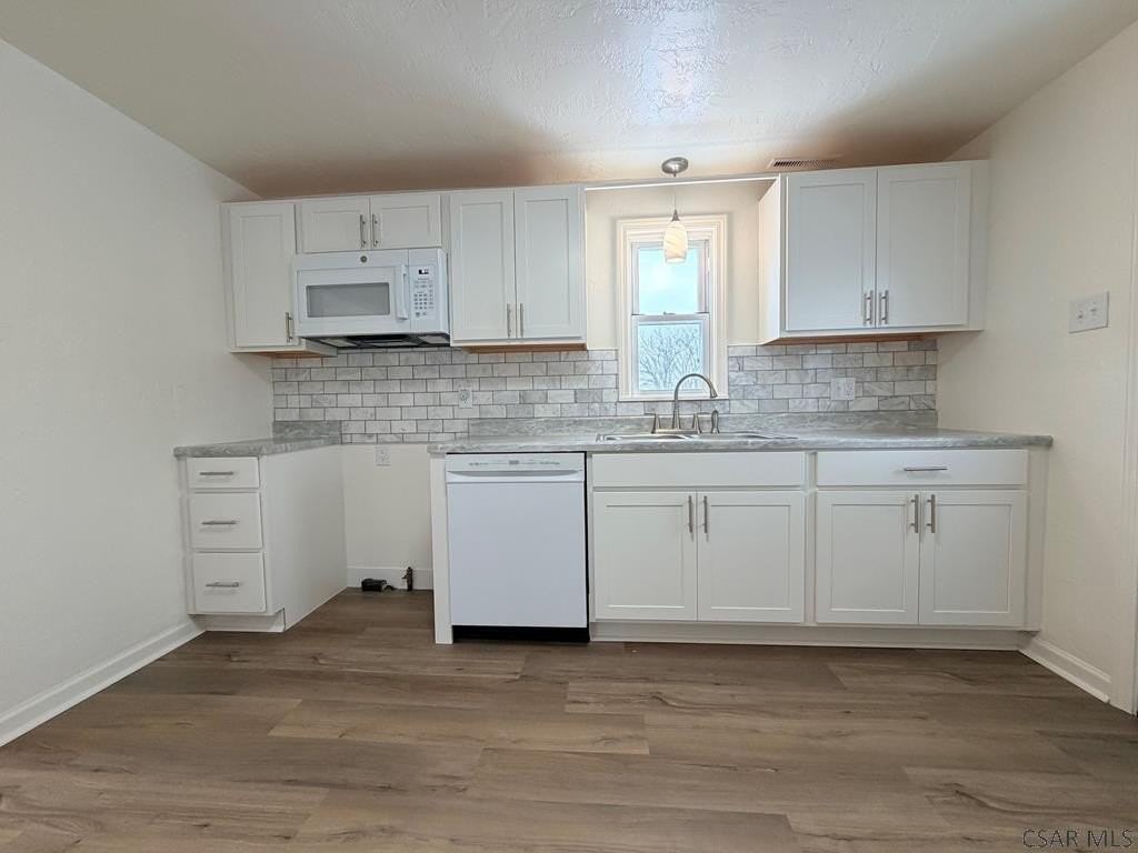 247R Darr St - Photo 3 of 17