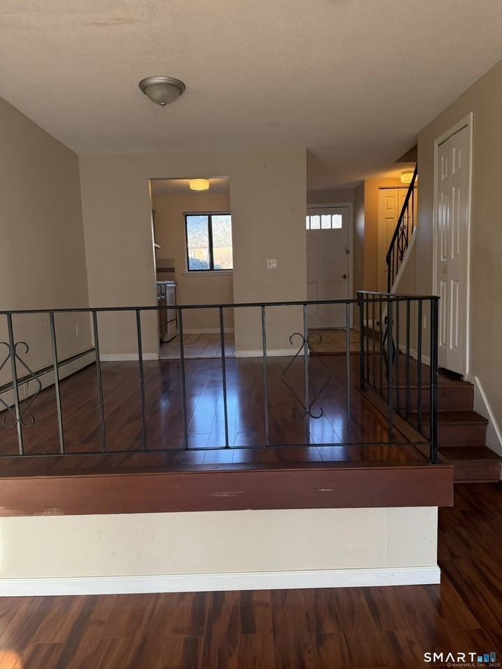 11 King Arthur Dr Unit 2h #2H - Photo 4 of 10