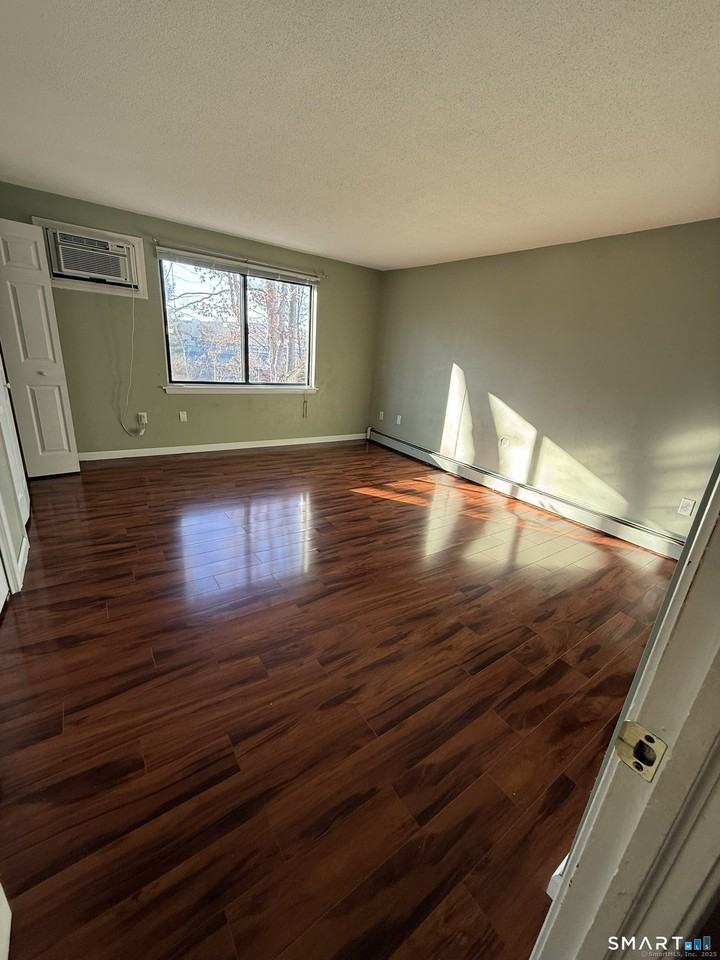 11 King Arthur Dr Unit 2h #2H - Photo 7 of 10