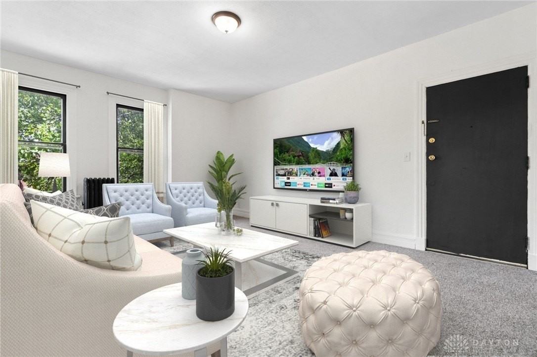 408 E 6th St #14 - Photo 5 of 20