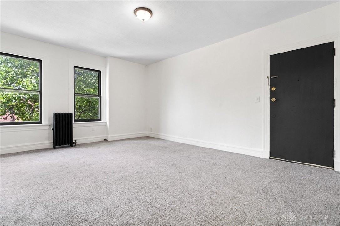 408 E 6th St #14 - Photo 7 of 20