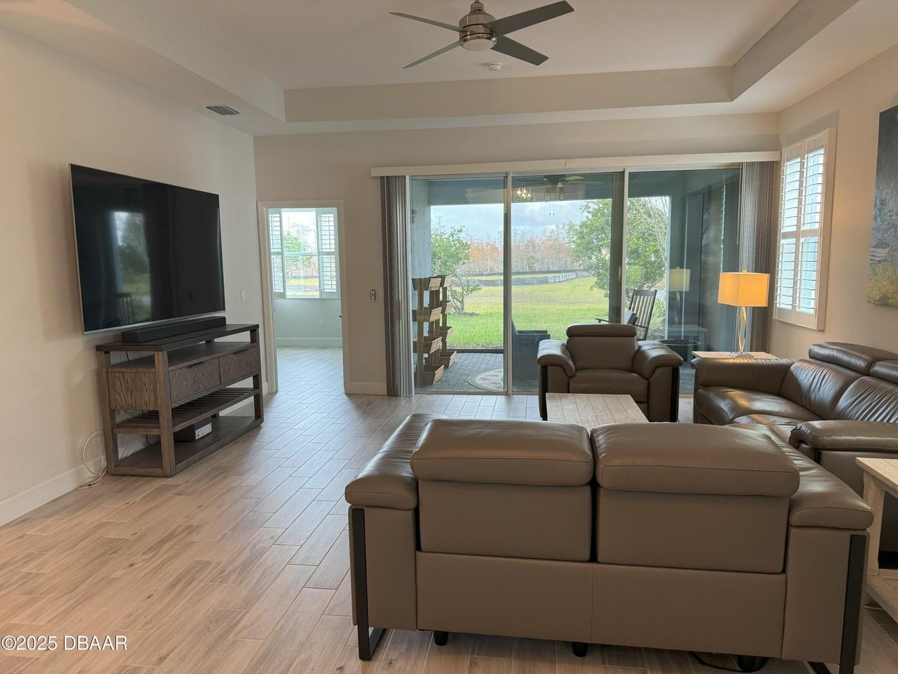 263 Island Breeze Ave - Photo 2 of 21