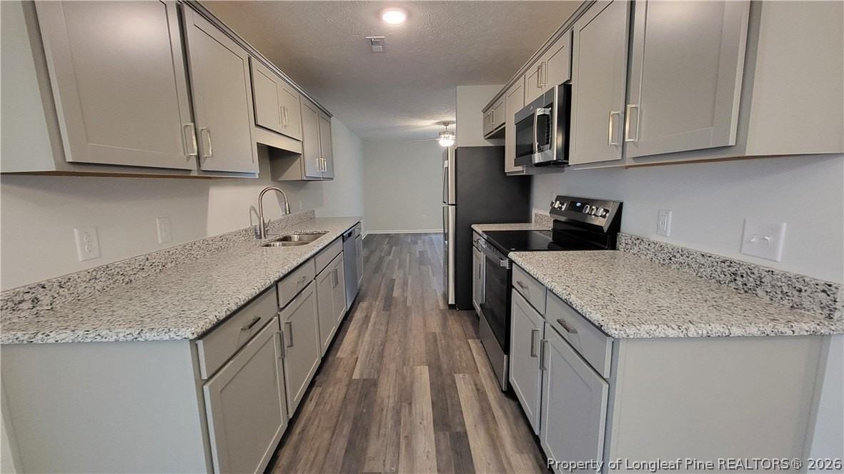 1101 Woodridge Dr Apt A #A - Photo 4 of 12