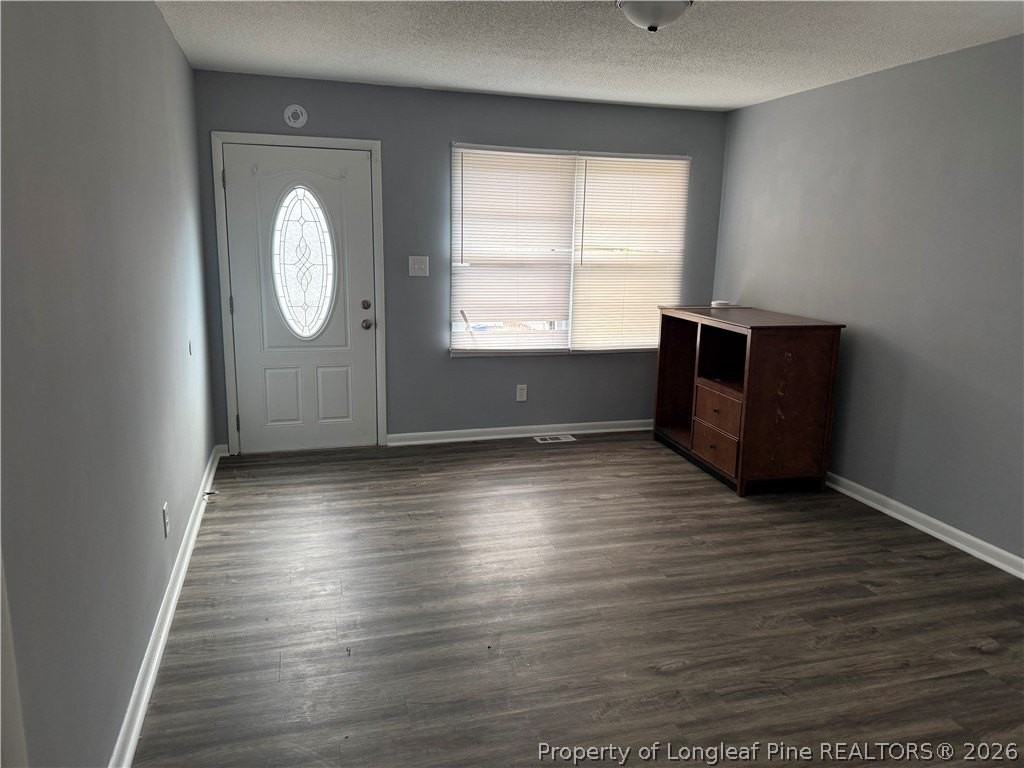 1016 Augusta Dr - Photo 2 of 9