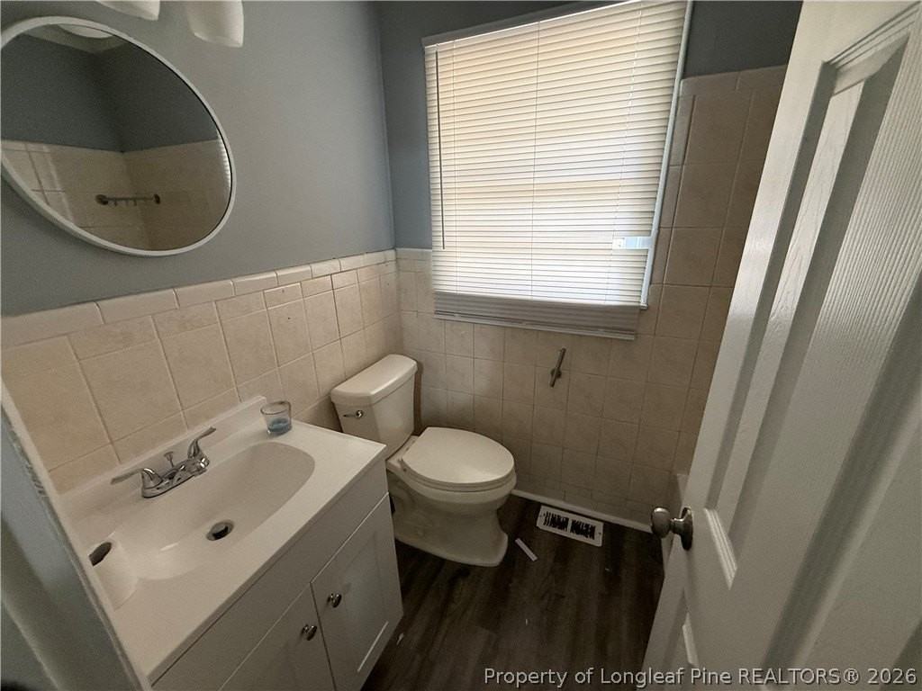 1016 Augusta Dr - Photo 4 of 9