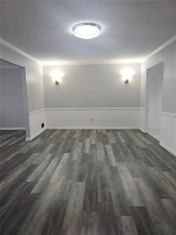 480 Paul St - Photo 3 of 14