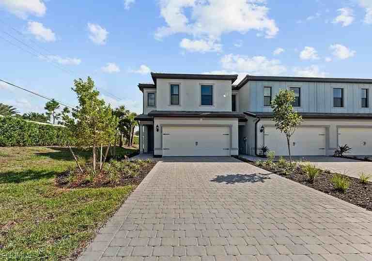 4364 Sonoma Oaks Cir