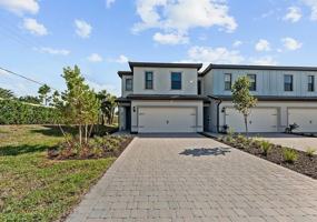 featured image of 4364 Sonoma Oaks Cir