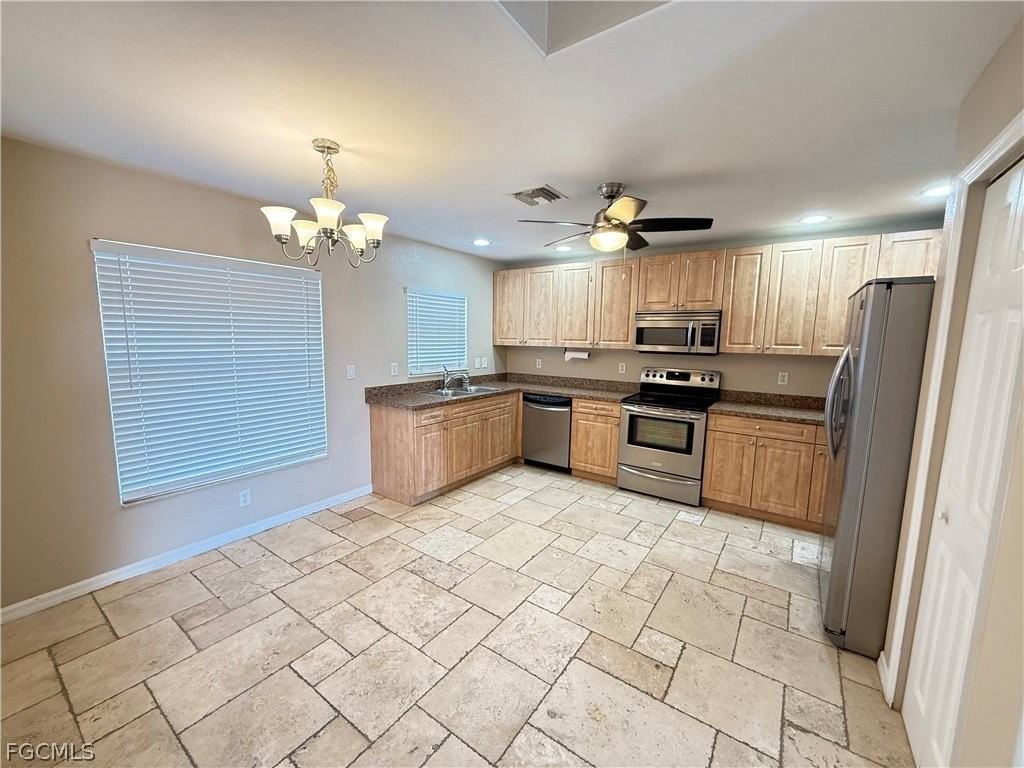 2910 21st St Sw - Photo 3 of 12